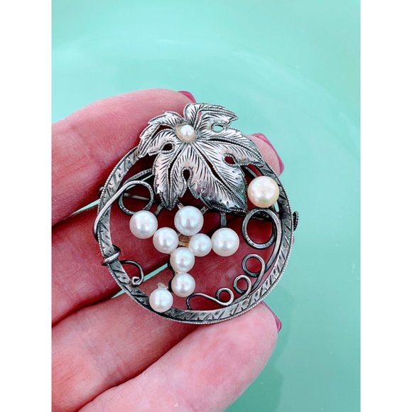 Art Deco Grape Cluster Cultured Pearl Sterling Brooch - Picture 7 of 9